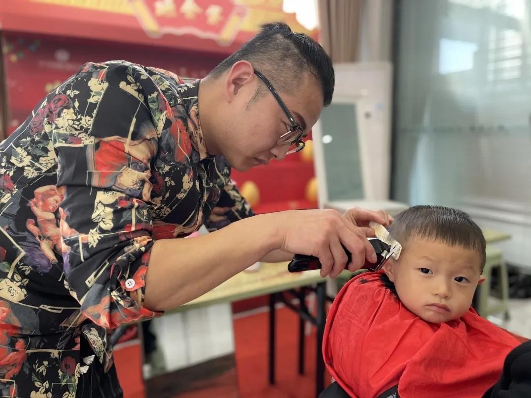 二月二丨剪龍頭、中彩頭，孝義農(nóng)產(chǎn)品大市場邀您免費剪頭啦！